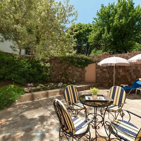 Deluxe&central Garden Apartment *